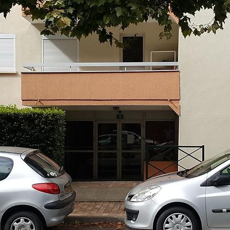Le Marnois-Gare Apartment Noisy-le-Grand Ngoại thất bức ảnh