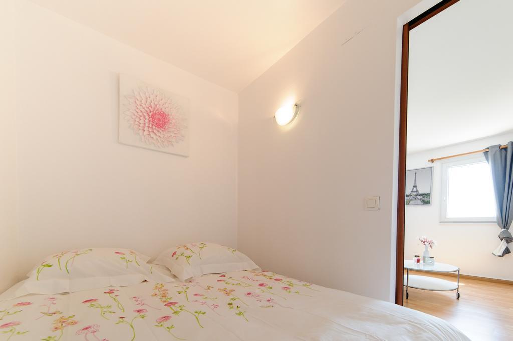 Le Marnois-Gare Apartment Noisy-le-Grand Phòng bức ảnh